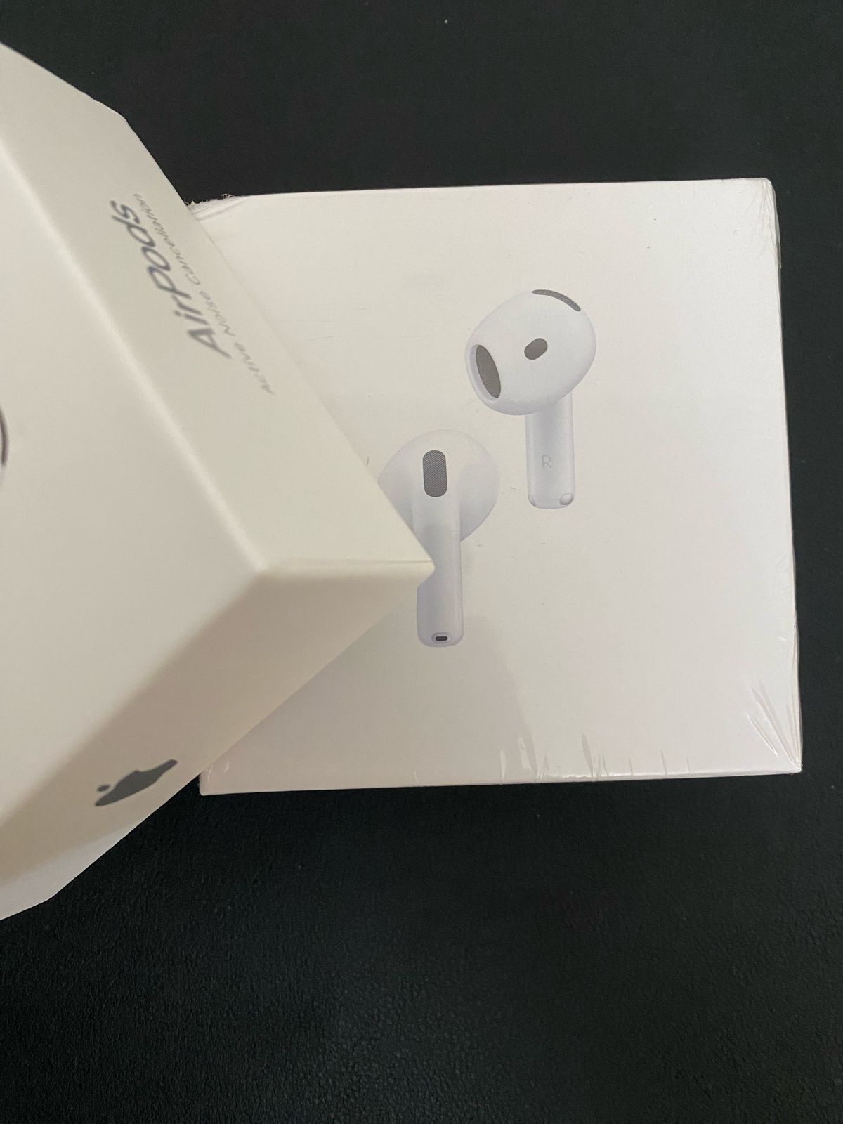AIRPODS PRO 4